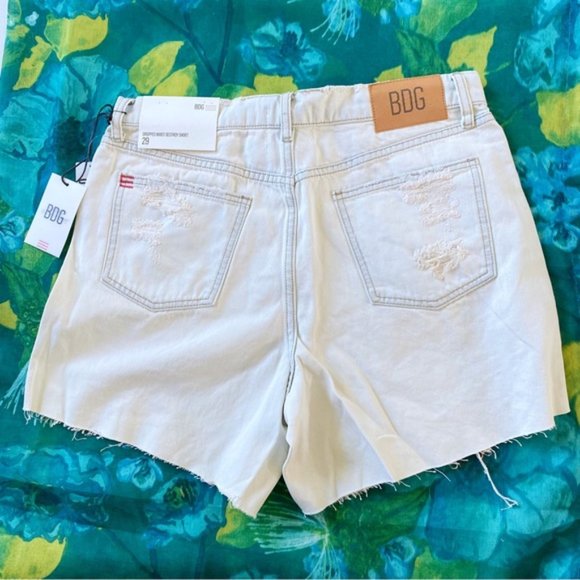 Urban Outfitters | BDG Dropped Waist Distressed Destroy Denim Short Light Blue - Picture 6 of 11